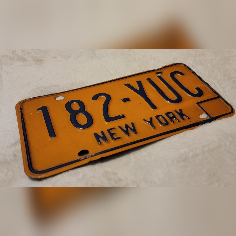 Vintage 1970's New York License Plate - Picture 2 of 4